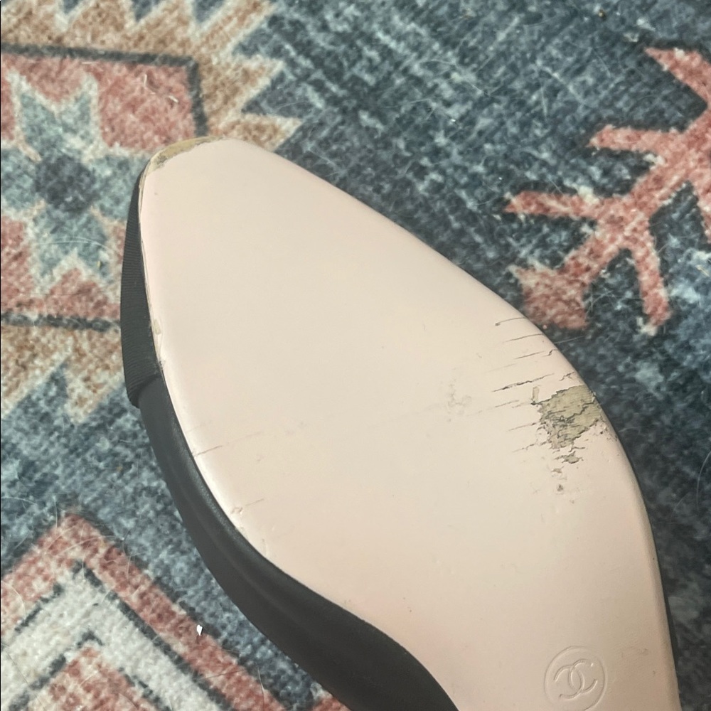Elegant Black Slingback Heels - Picture 5 of 8